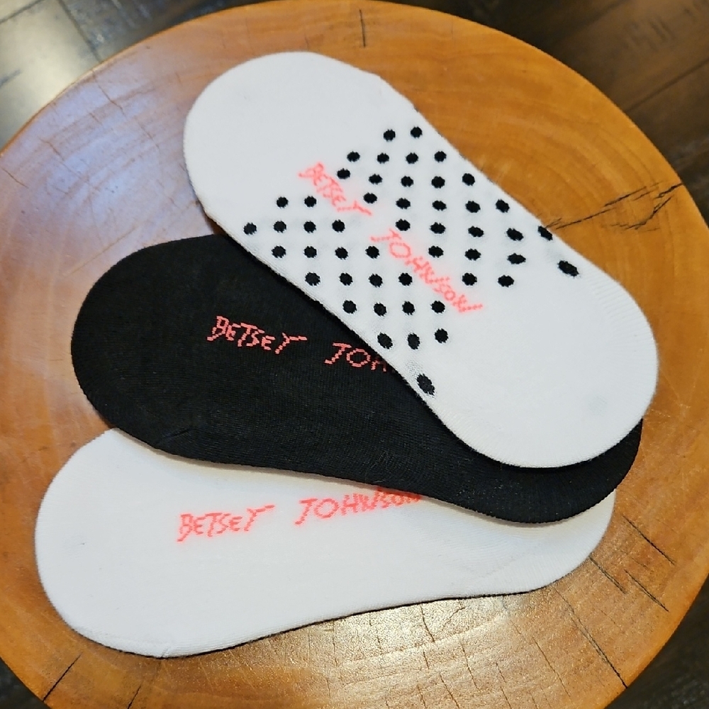 Betsey Johnson Socks No Show White Black Pink Size